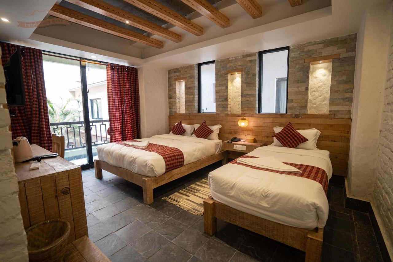 Hotel Mera Peak Private Limited Pokhara Luaran gambar