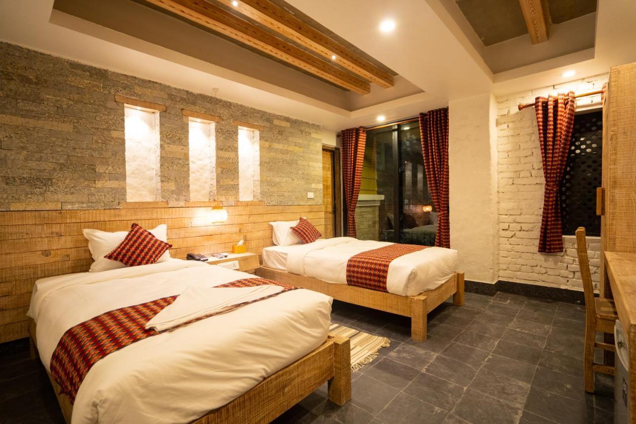 Hotel Mera Peak Private Limited Pokhara Luaran gambar