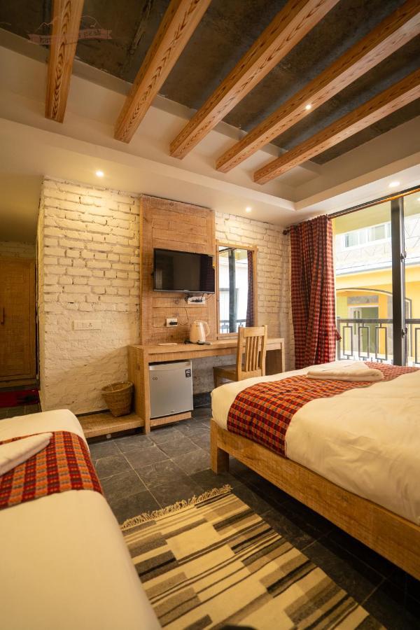 Hotel Mera Peak Private Limited Pokhara Luaran gambar