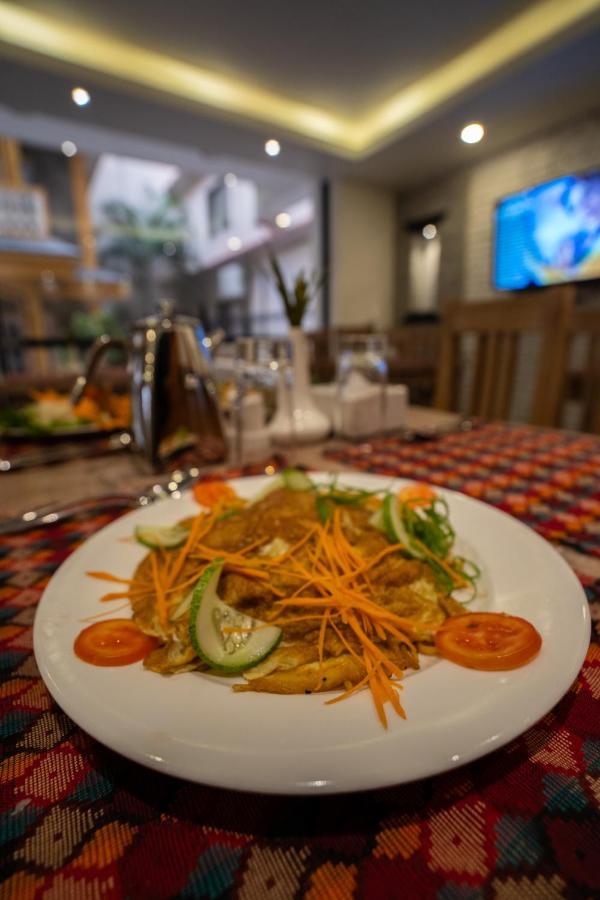 Hotel Mera Peak Private Limited Pokhara Luaran gambar