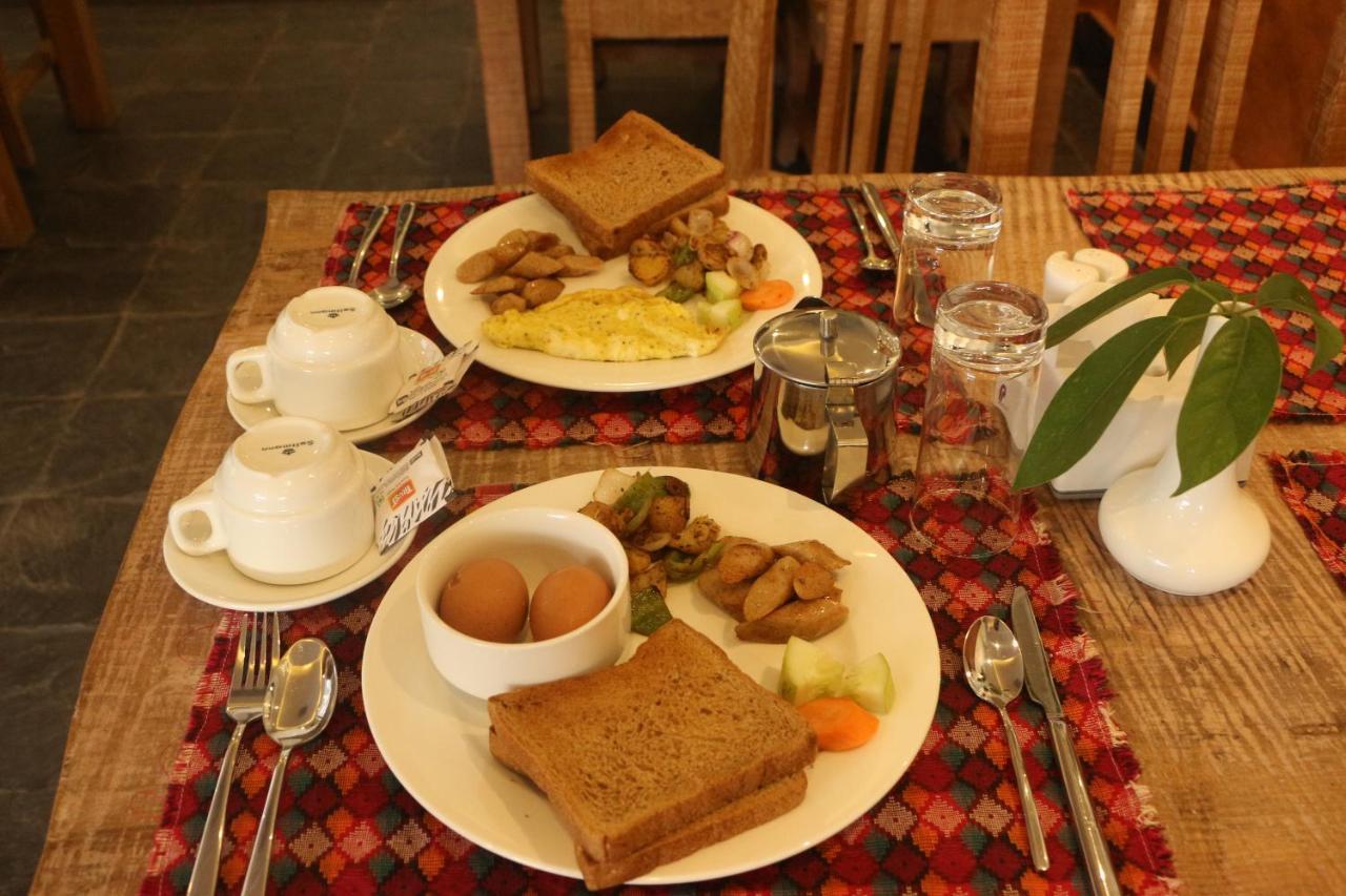 Hotel Mera Peak Private Limited Pokhara Luaran gambar